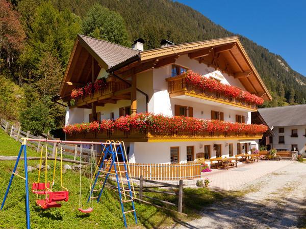 Bed and Breakfast Garni Bergland Racines Exterior foto