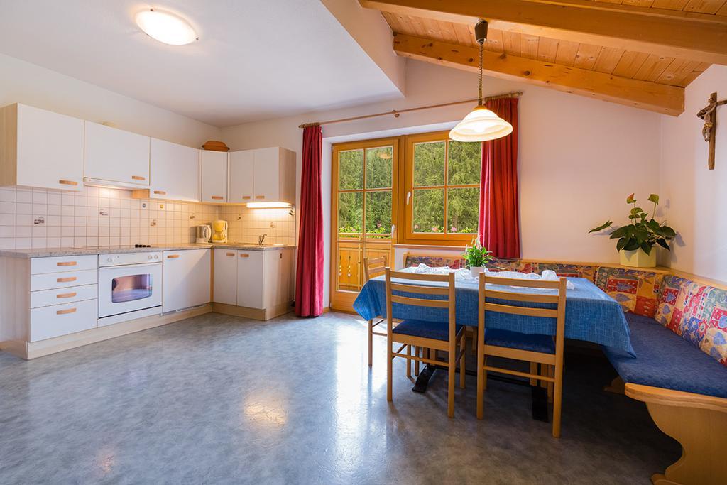 Bed and Breakfast Garni Bergland Racines Exterior foto