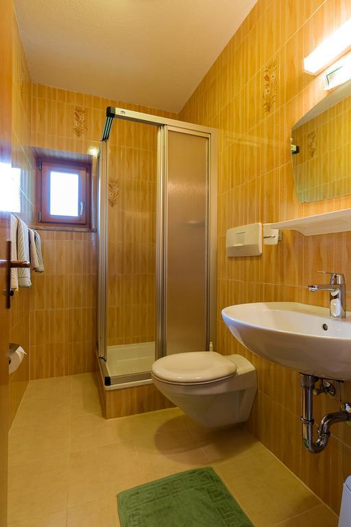 Bed and Breakfast Garni Bergland Racines Exterior foto