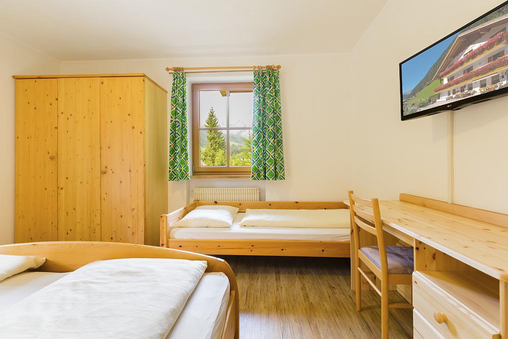 Bed and Breakfast Garni Bergland Racines Exterior foto